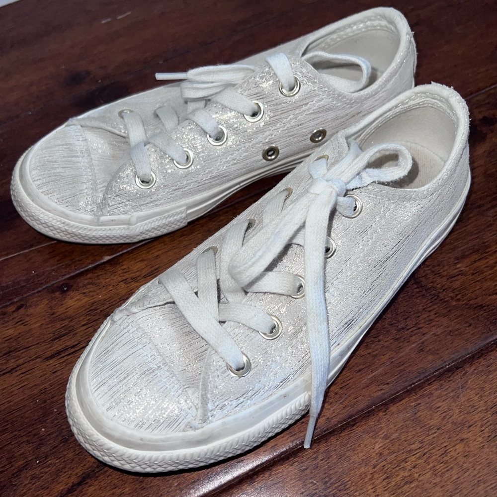 Converse off-white suede shimmer Sneakers